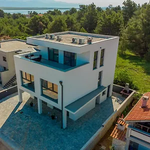appartements-vir.hotelinzadar.com/